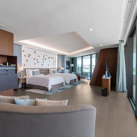 Отель Reges, A Luxury Collection & Spa, Кешме