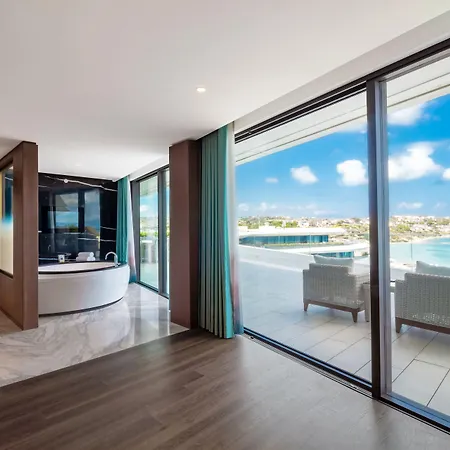 מלון Reges, A Luxury Collection & Spa,